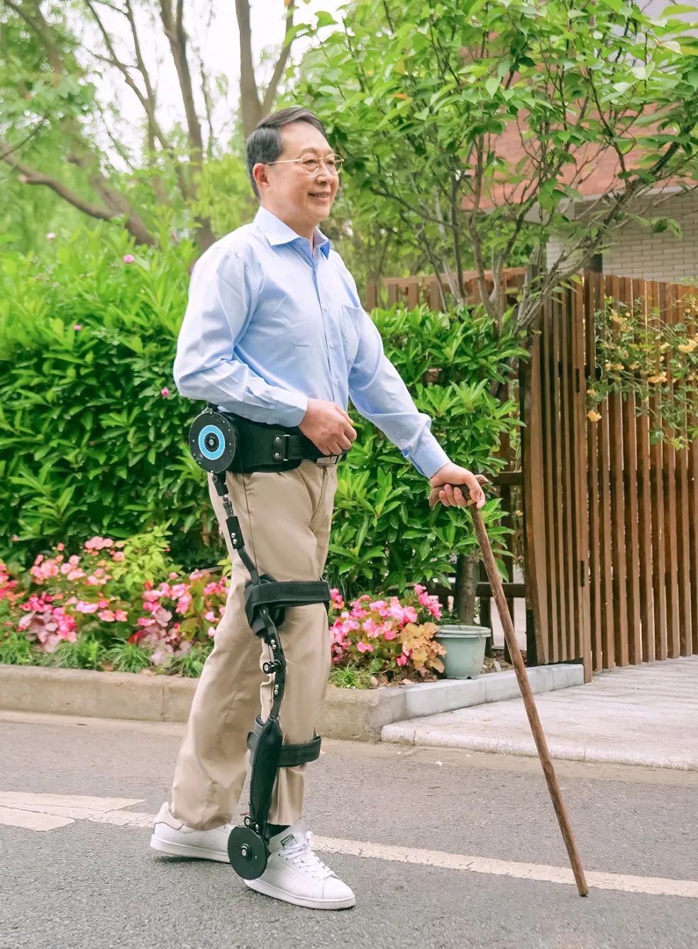 喜报，奕行外骨骼下肢康复运动器荣获台湾长照租赁辅具精品奖